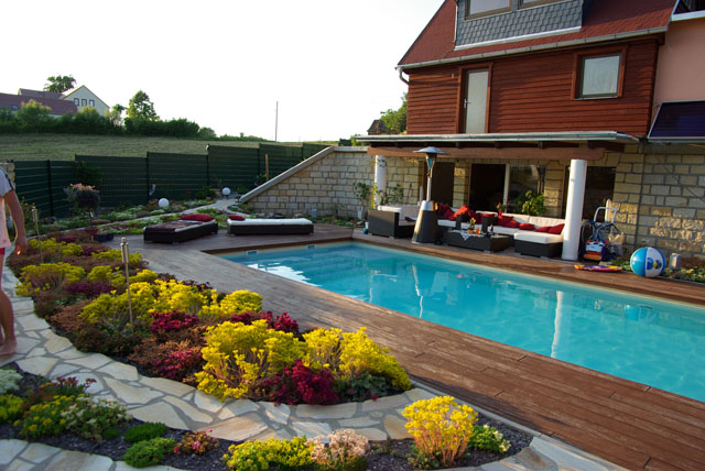 Terrassenbereich mit pool