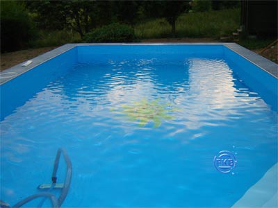 Schwimmbecken adriablau